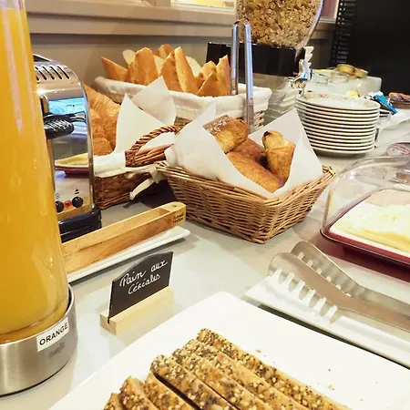Le Biarritz - 3* فيشي